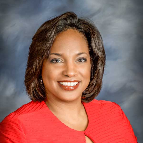 Dr Nikki Woodson